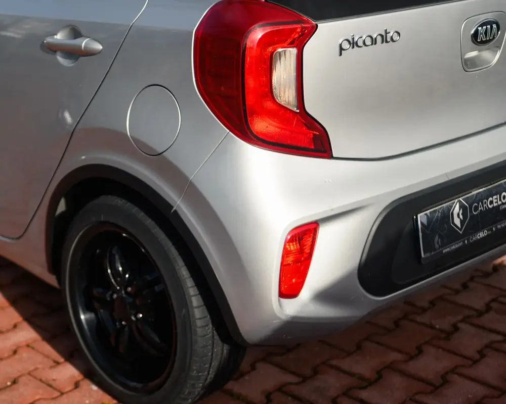 Kia Picanto 1.0 CVVT Urban 9