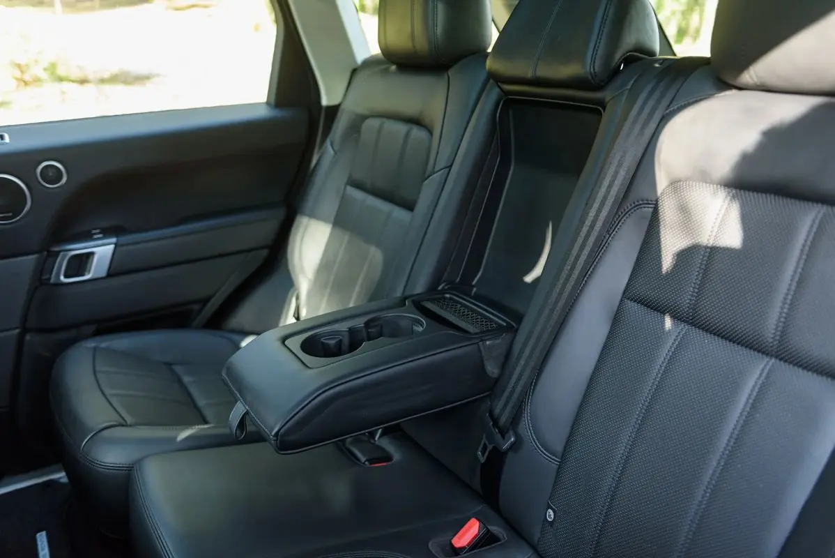 Land Rover Range Rover Sport 2.0 Si4 PHEV HSE 28