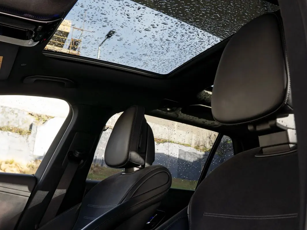 Mercedes-Benz C 300 e AMG Line 20