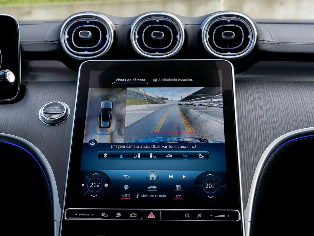 Mercedes-Benz C 300 e AMG Line 33