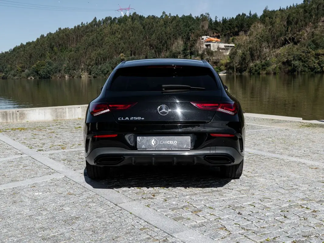 Mercedes-Benz CLA 250 6