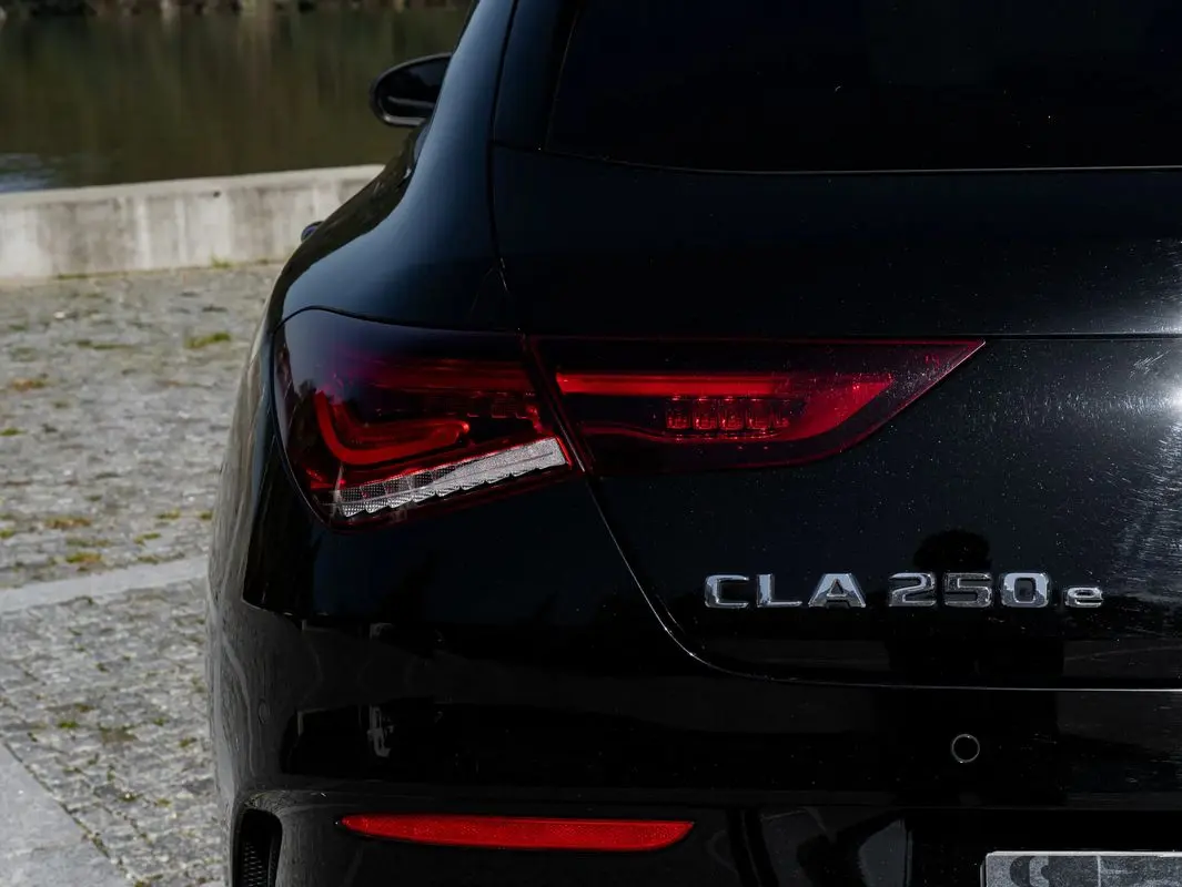Mercedes-Benz CLA 250 9