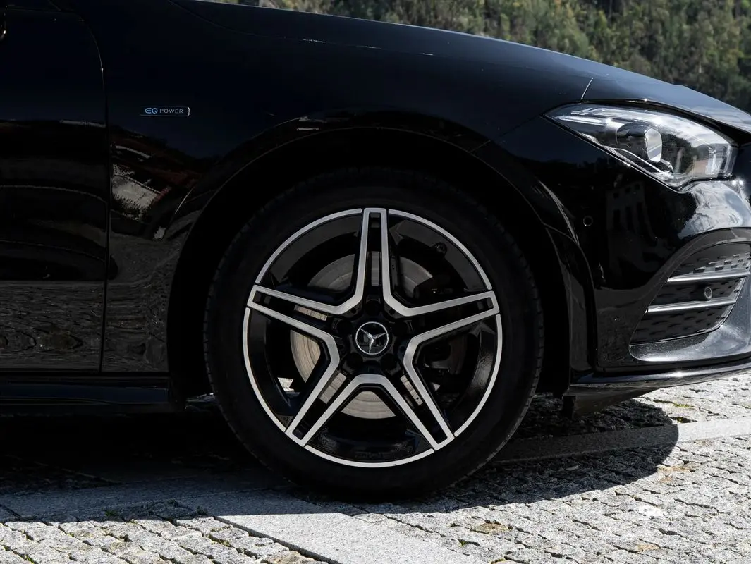 Mercedes-Benz CLA 250 11