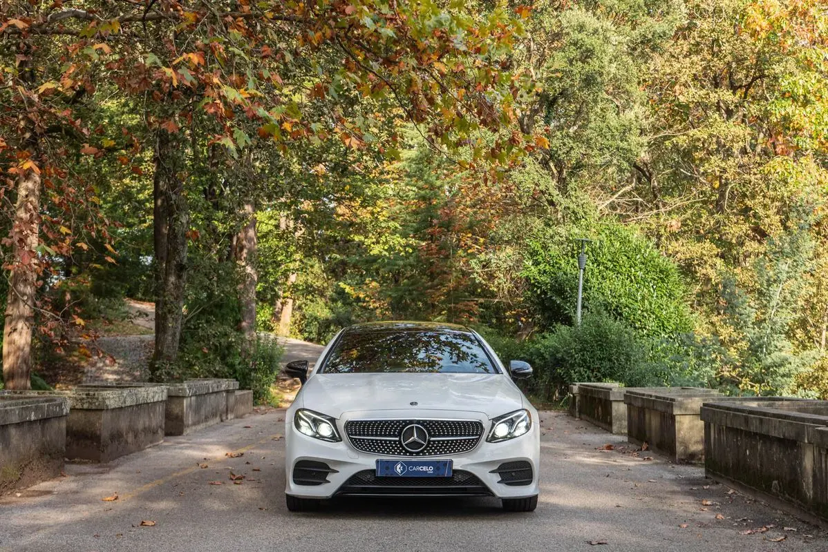 Mercedes-Benz E 220 d AMG Line Aut. 2