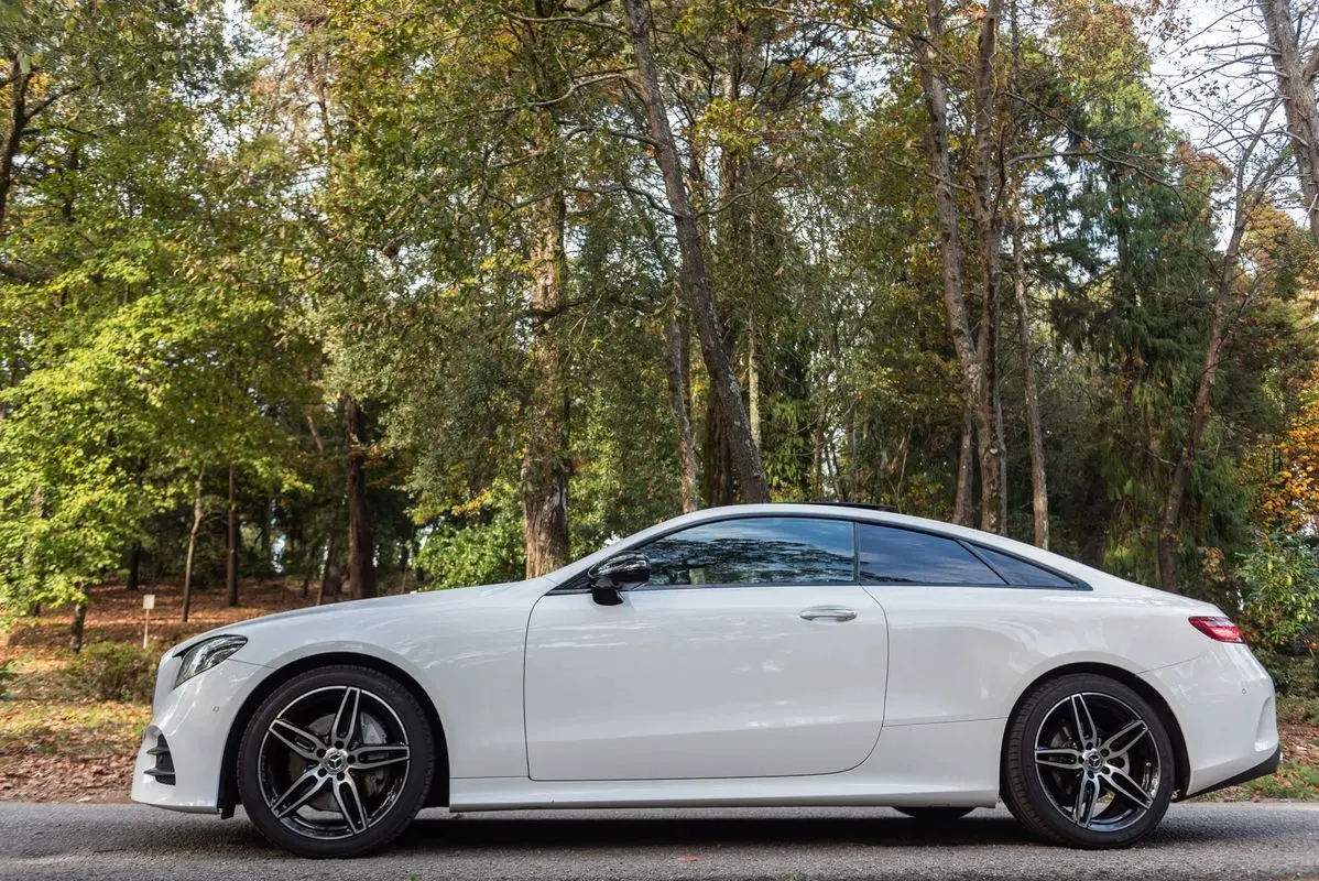 Mercedes-Benz E 220 d AMG Line Aut. 6