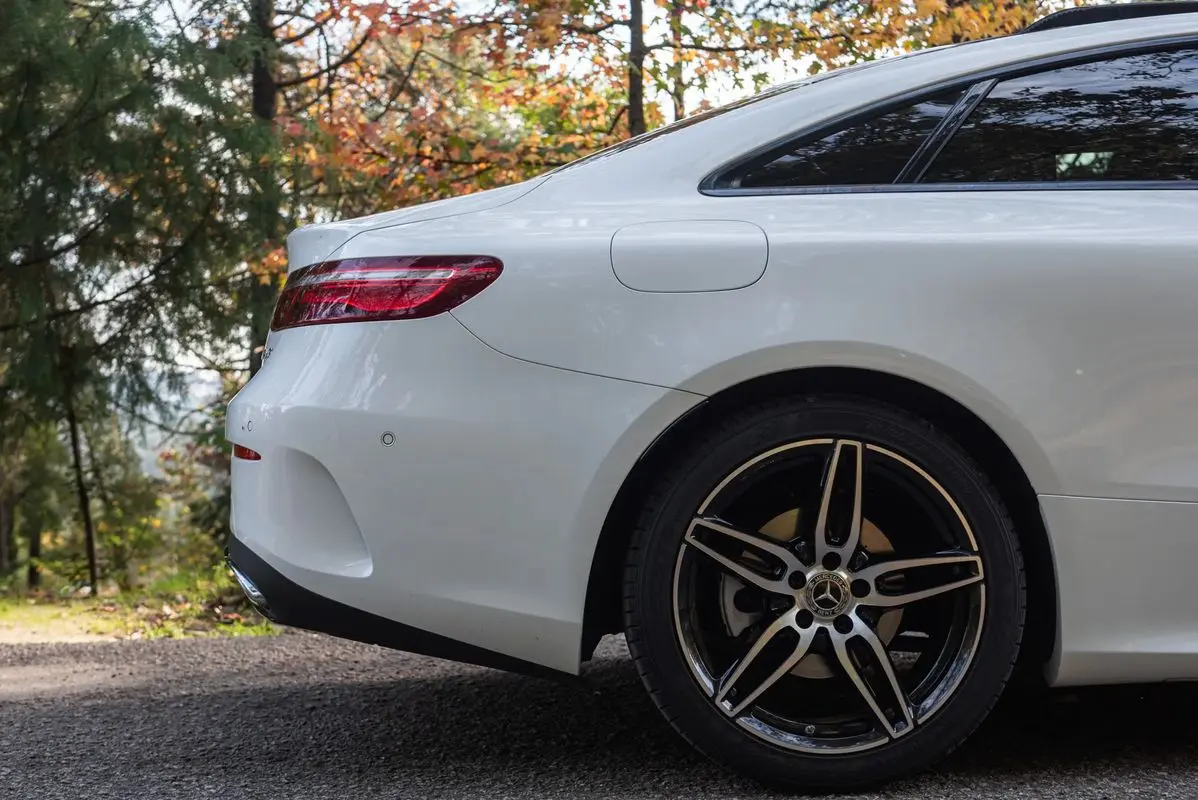 Mercedes-Benz E 220 d AMG Line Aut. 8