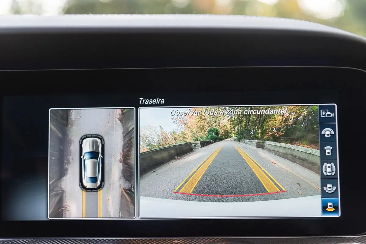 Mercedes-Benz E 220 d AMG Line Aut. 49