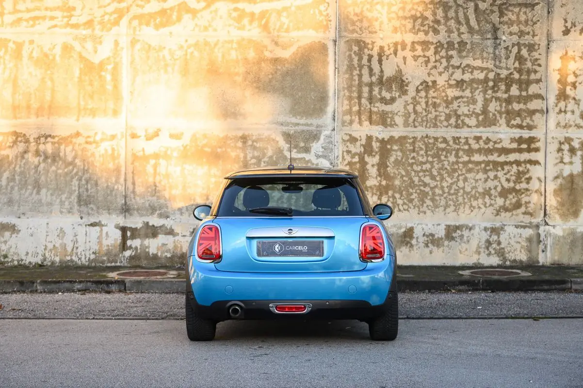 MINI 3 Portas Cooper D 6