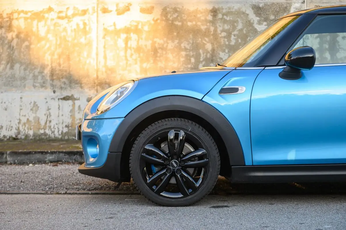 MINI 3 Portas Cooper D 8