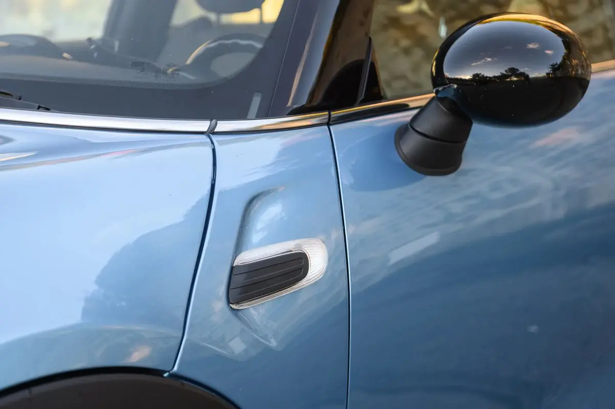 MINI 3 Portas Cooper D 11