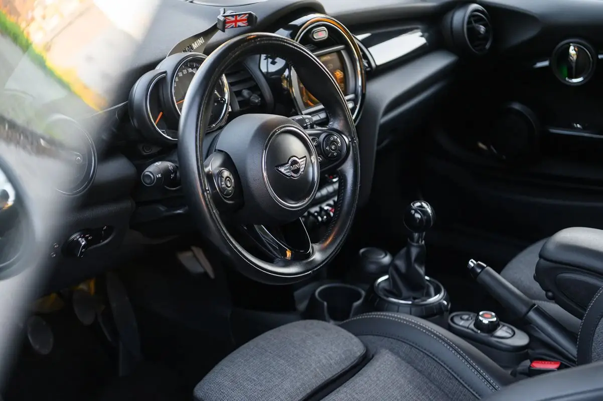 MINI 3 Portas Cooper D 13