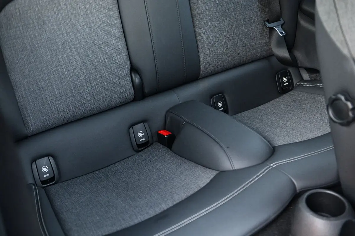 MINI 3 Portas Cooper D 27