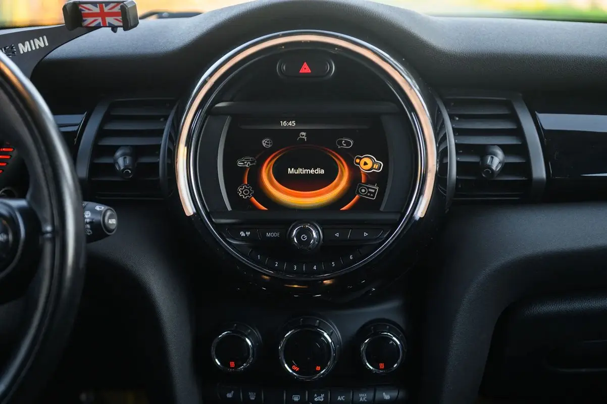 MINI 3 Portas Cooper D 32