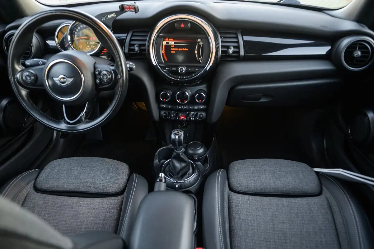 MINI 3 Portas Cooper D 36