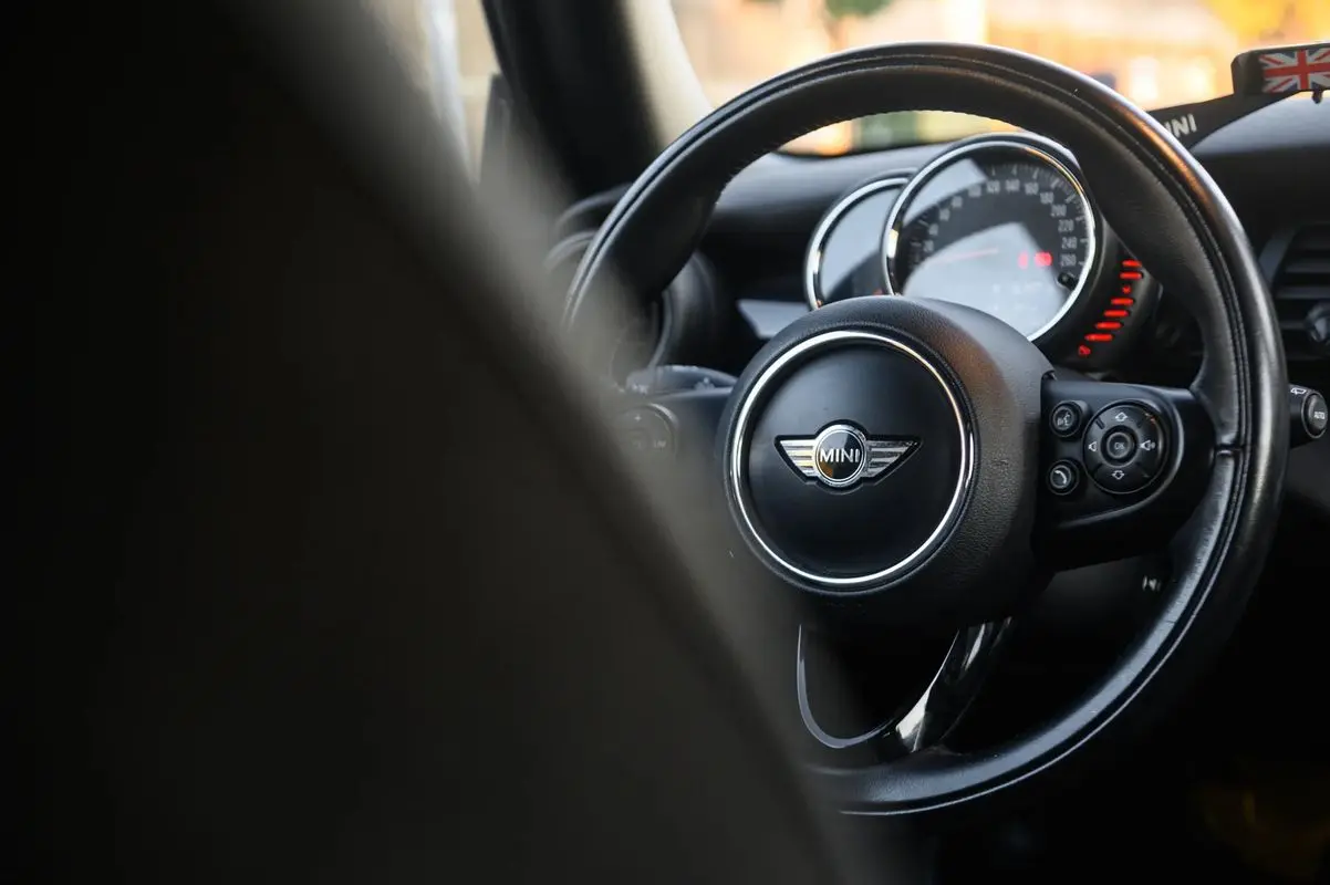 MINI 3 Portas Cooper D 37