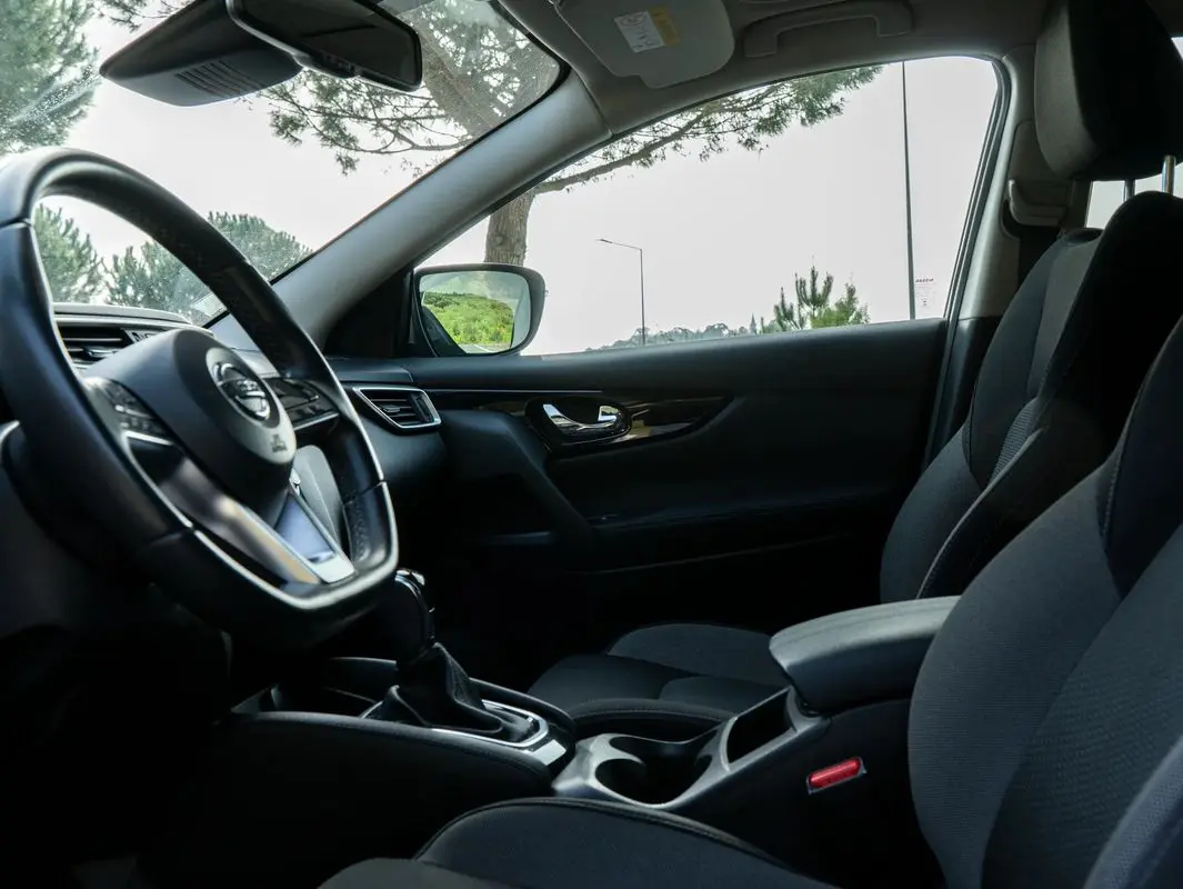 Nissan Qashqai 1.5 dCi DCT N-CONNECTA 17