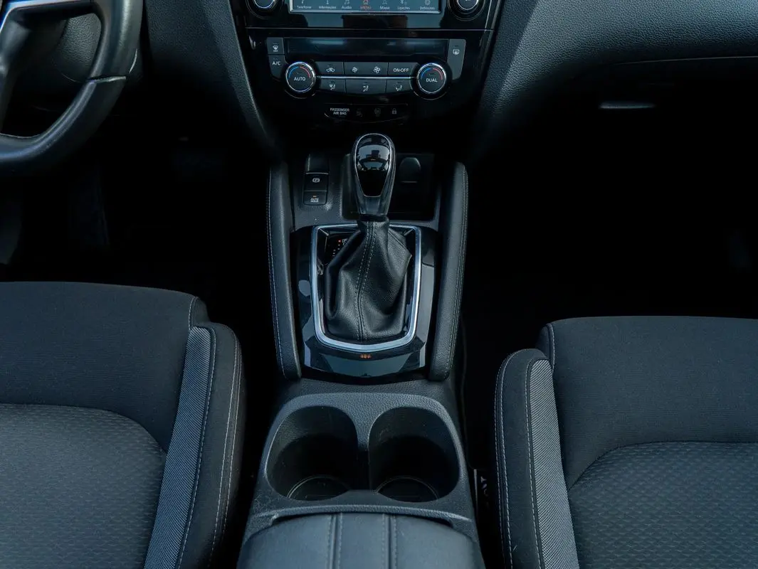 Nissan Qashqai 1.5 dCi DCT N-CONNECTA 29