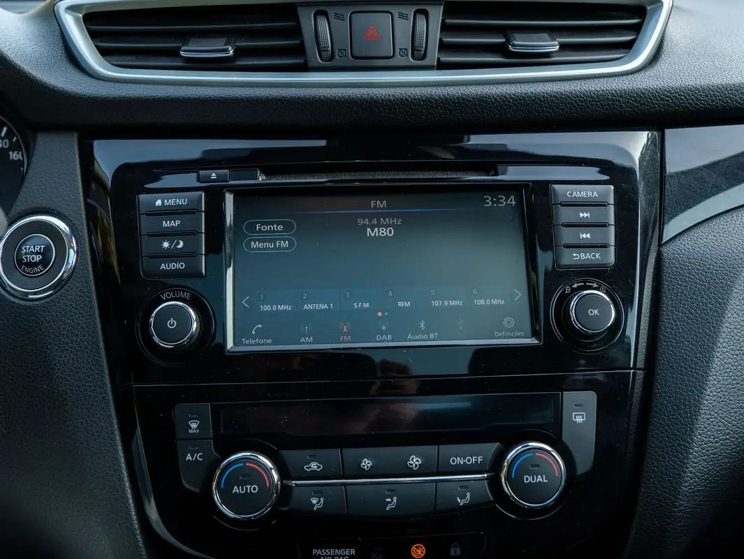 Nissan Qashqai 1.5 dCi DCT N-CONNECTA 33