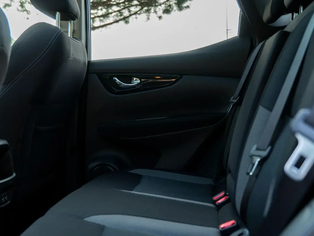 Nissan Qashqai 1.5 dCi DCT N-CONNECTA 37