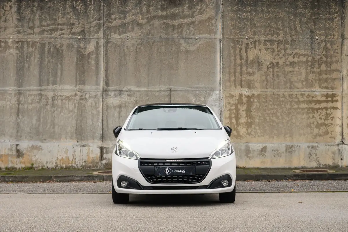 Peugeot 208 1.2 PureTech GT Line 3