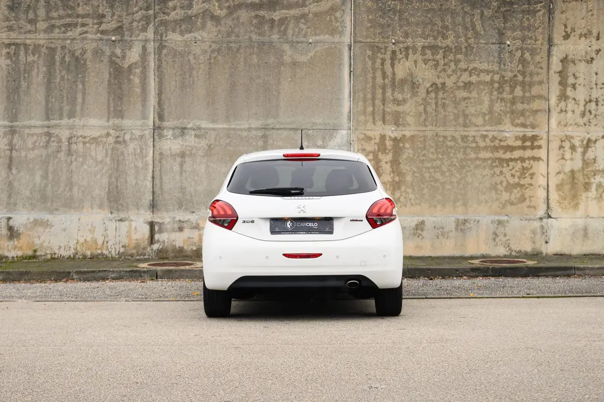 Peugeot 208 1.2 PureTech GT Line 7