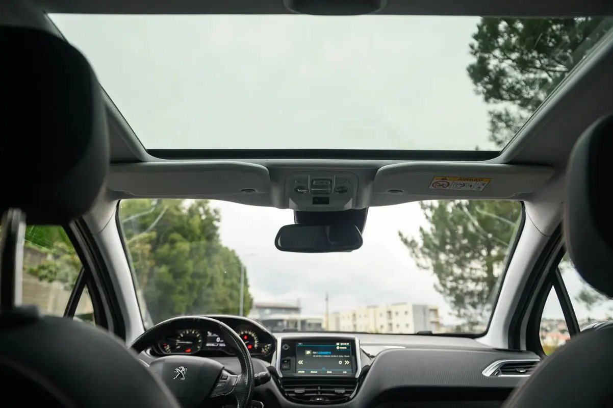 Peugeot 208 1.2 PureTech GT Line 46