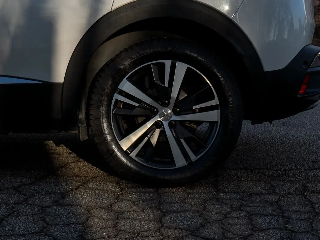 Peugeot 3008 1.2 PureTech GT Line EAT6 9