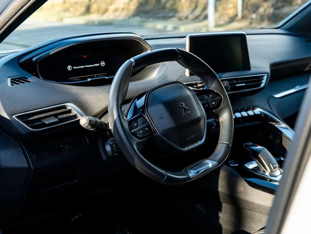 Peugeot 3008 1.2 PureTech GT Line EAT6 13