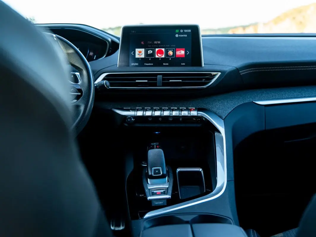 Peugeot 3008 1.2 PureTech GT Line EAT6 24