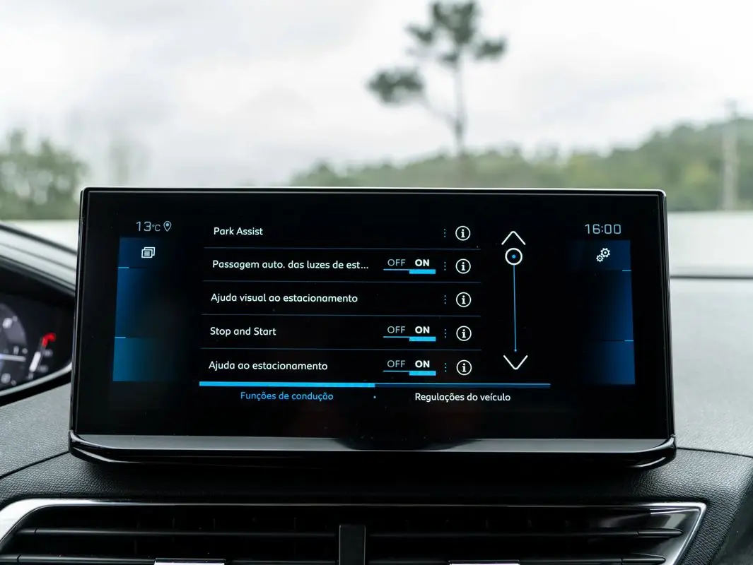 Peugeot 5008 1.5 BlueHDi Allure EAT8 16