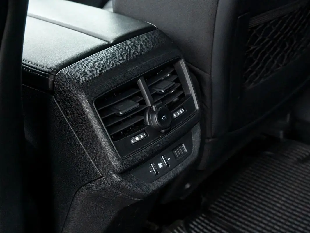 Peugeot 5008 1.5 BlueHDi Allure EAT8 21