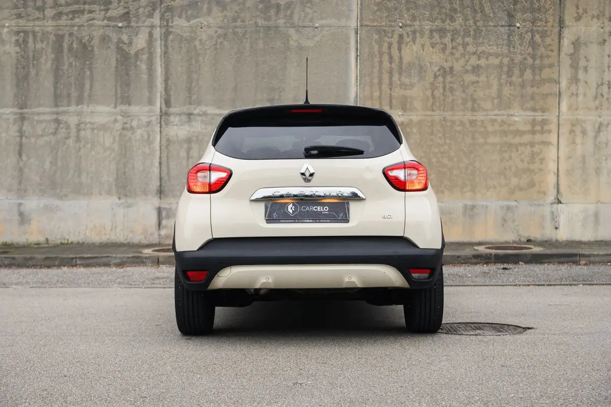 Renault Captur 1.5 dCi Exclusive 4
