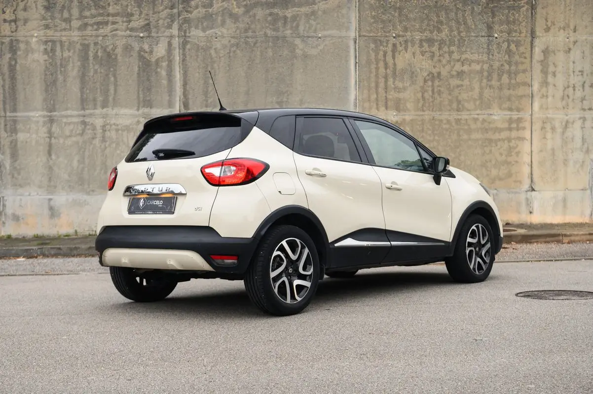 Renault Captur 1.5 dCi Exclusive 6