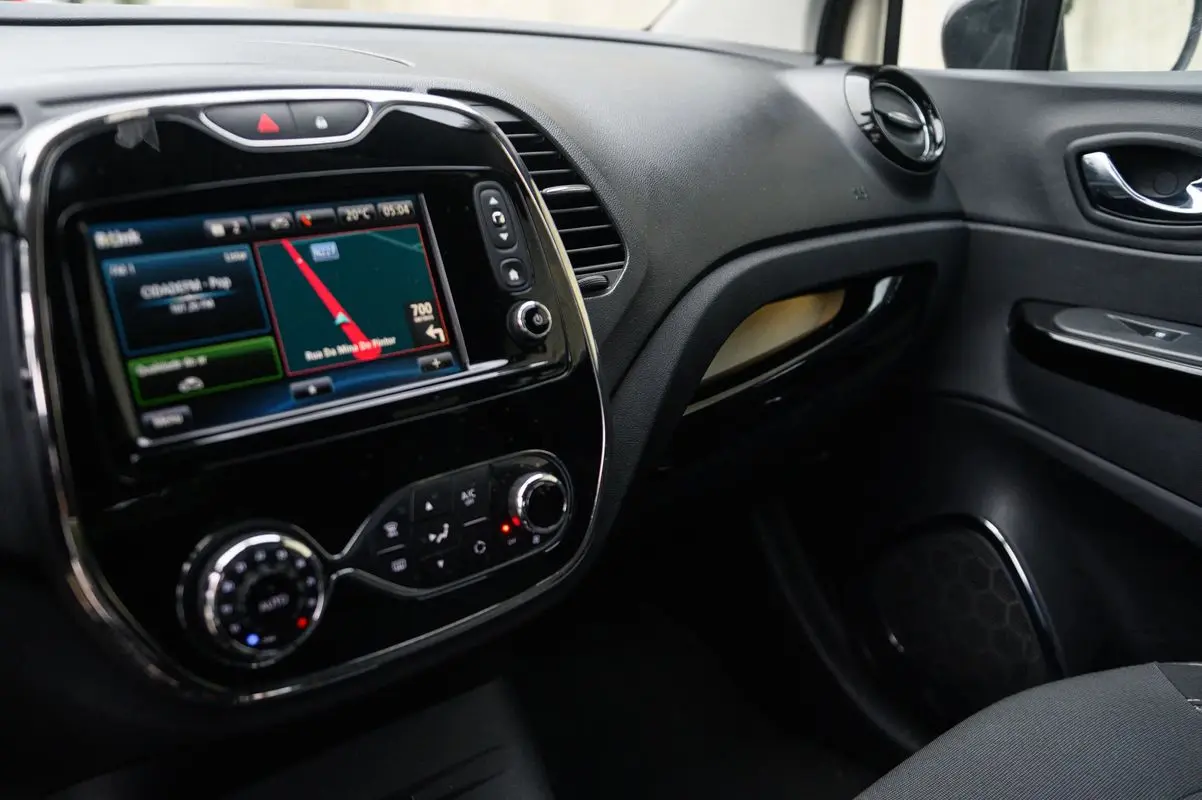 Renault Captur 1.5 dCi Exclusive 16