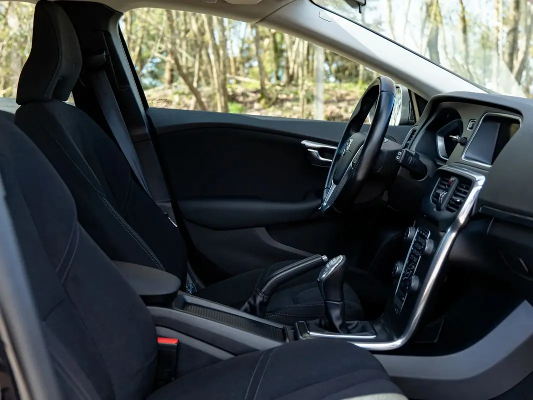 Volvo V40 1.6 D2 Kinetic 18