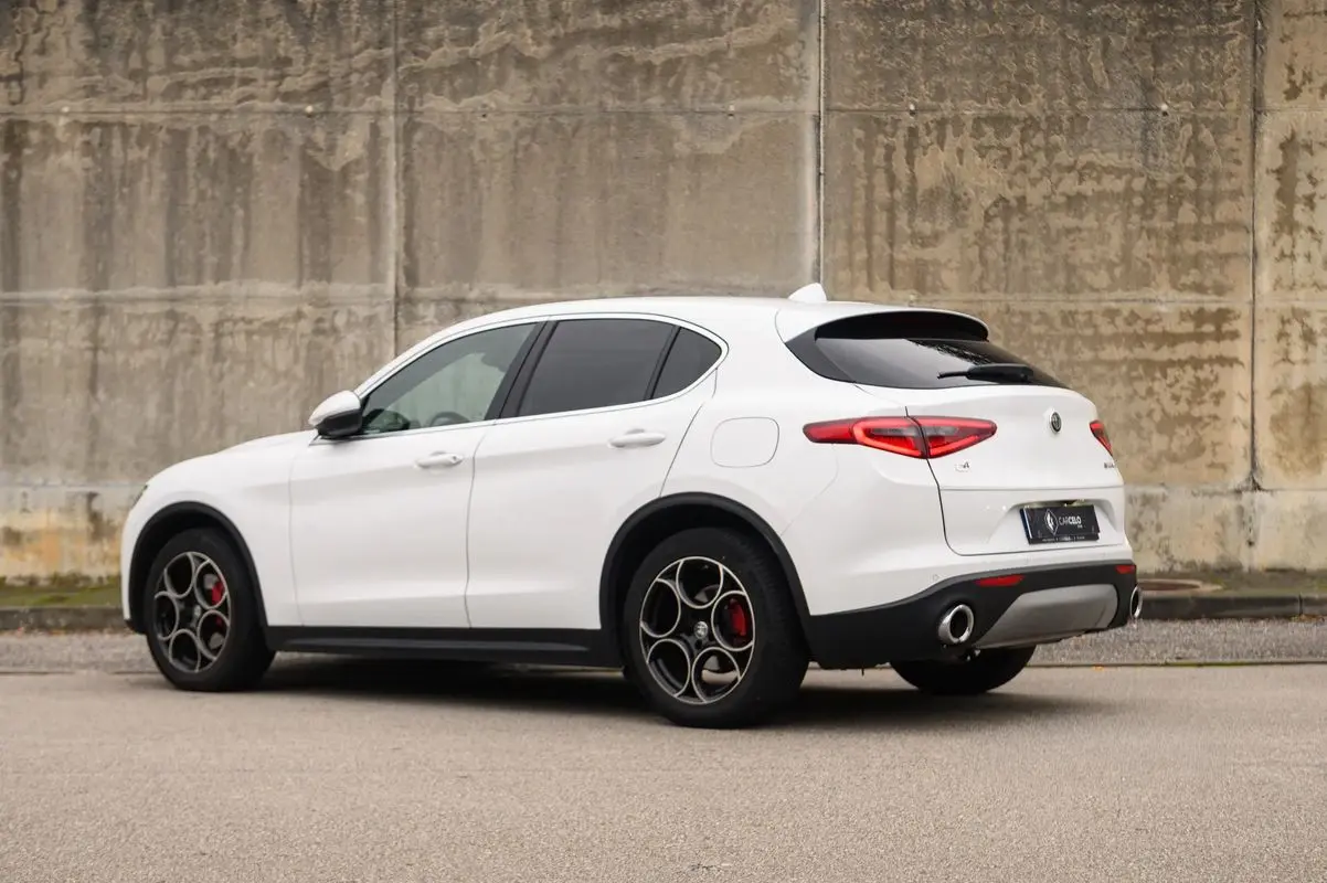 Alfa Romeo Stelvio 2.2 D Super AT8 Q4 4