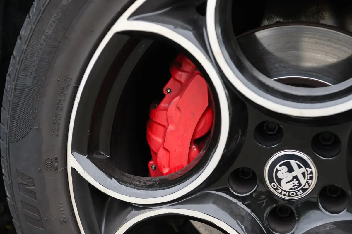 Alfa Romeo Stelvio 2.2 D Super AT8 Q4 14