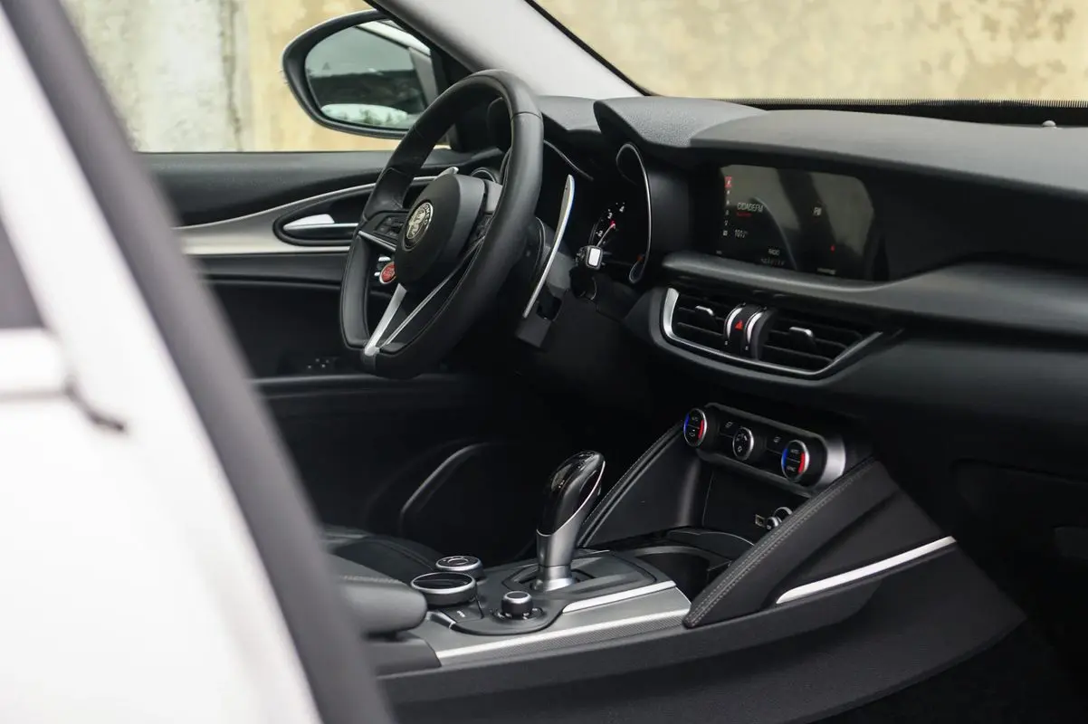 Alfa Romeo Stelvio 2.2 D Super AT8 Q4 16