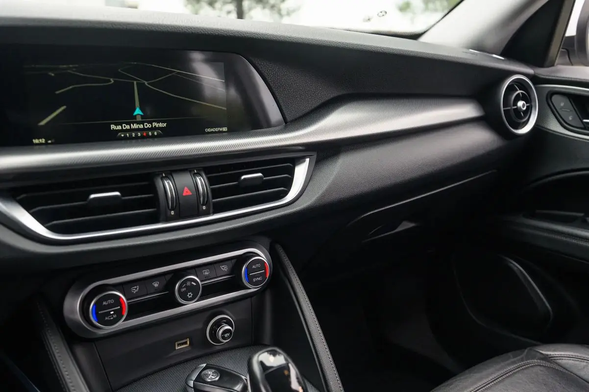 Alfa Romeo Stelvio 2.2 D Super AT8 Q4 37