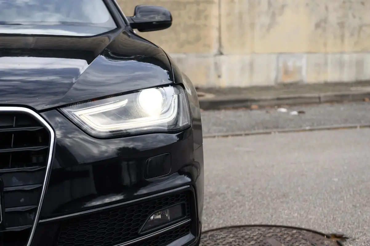 Audi A4 Avant 2.0 TDI Business Line S-line 11