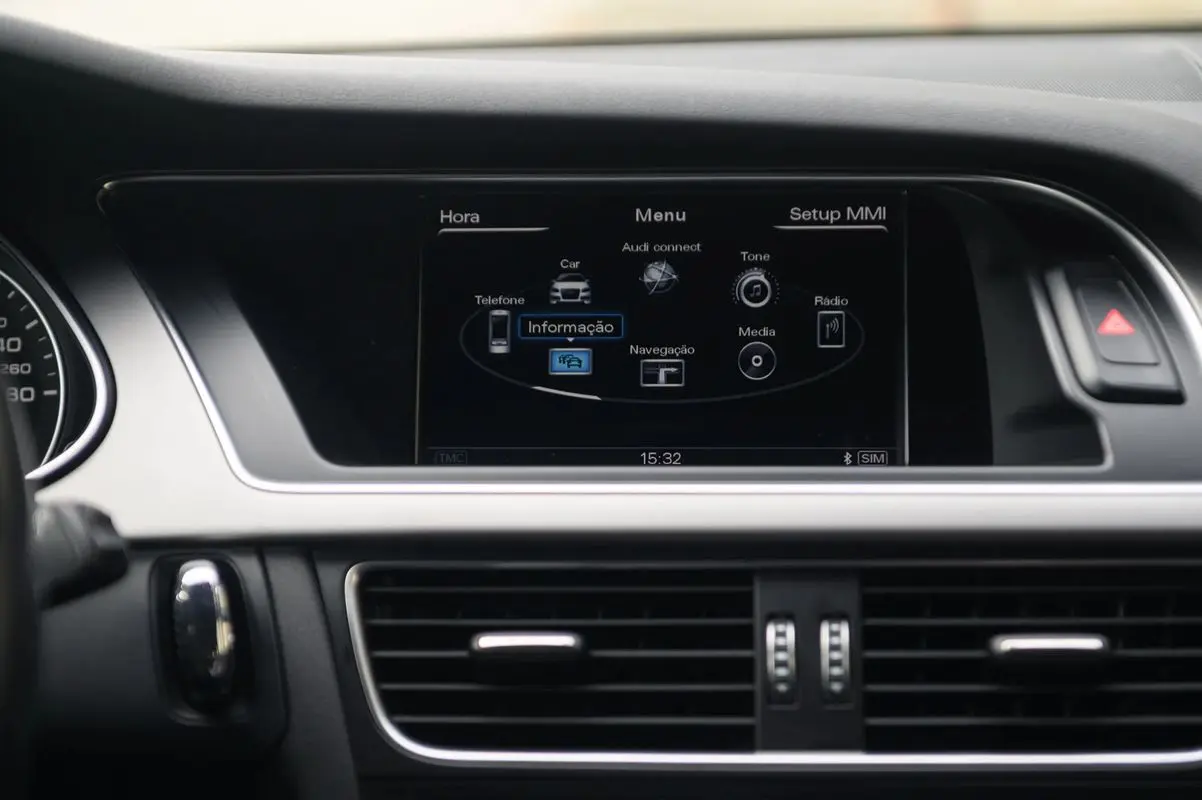 Audi A4 Avant 2.0 TDI Business Line S-line 34