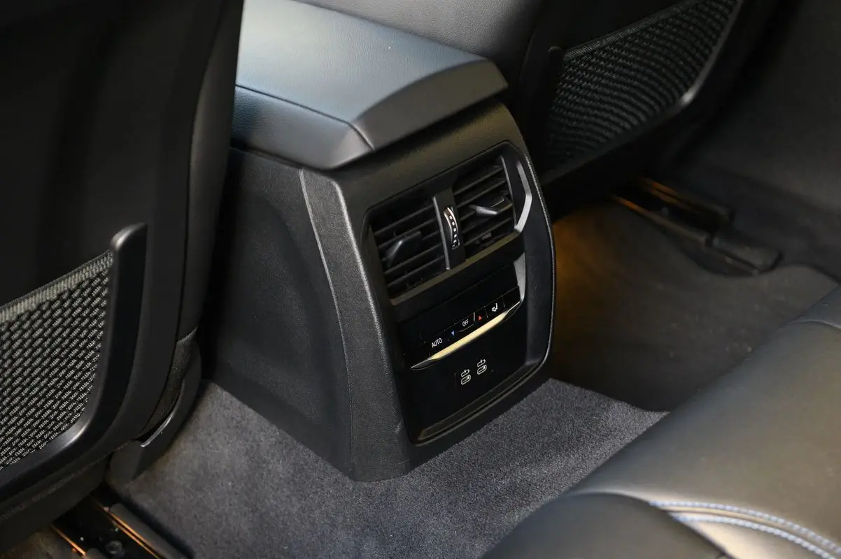 BMW i4 eDrive35 Gran Coupe M Sport 28