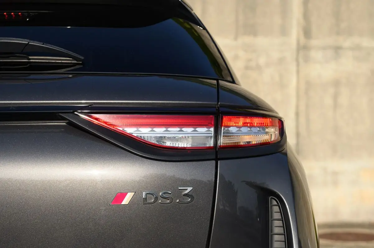 DS DS3 Crossback 1.2 PureTech Performance Line EAT8 9