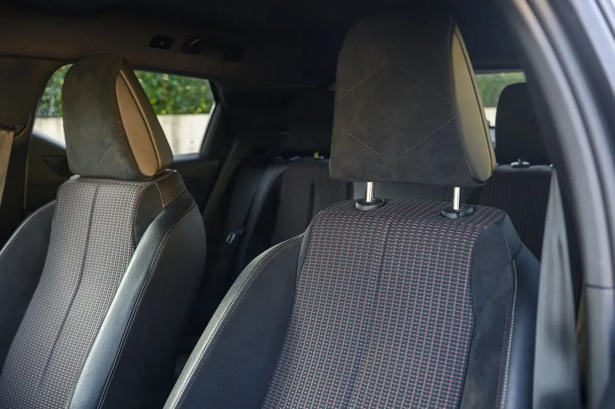 DS DS3 Crossback 1.2 PureTech Performance Line EAT8 18