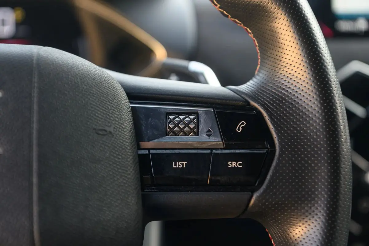 DS DS3 Crossback 1.2 PureTech Performance Line EAT8 26