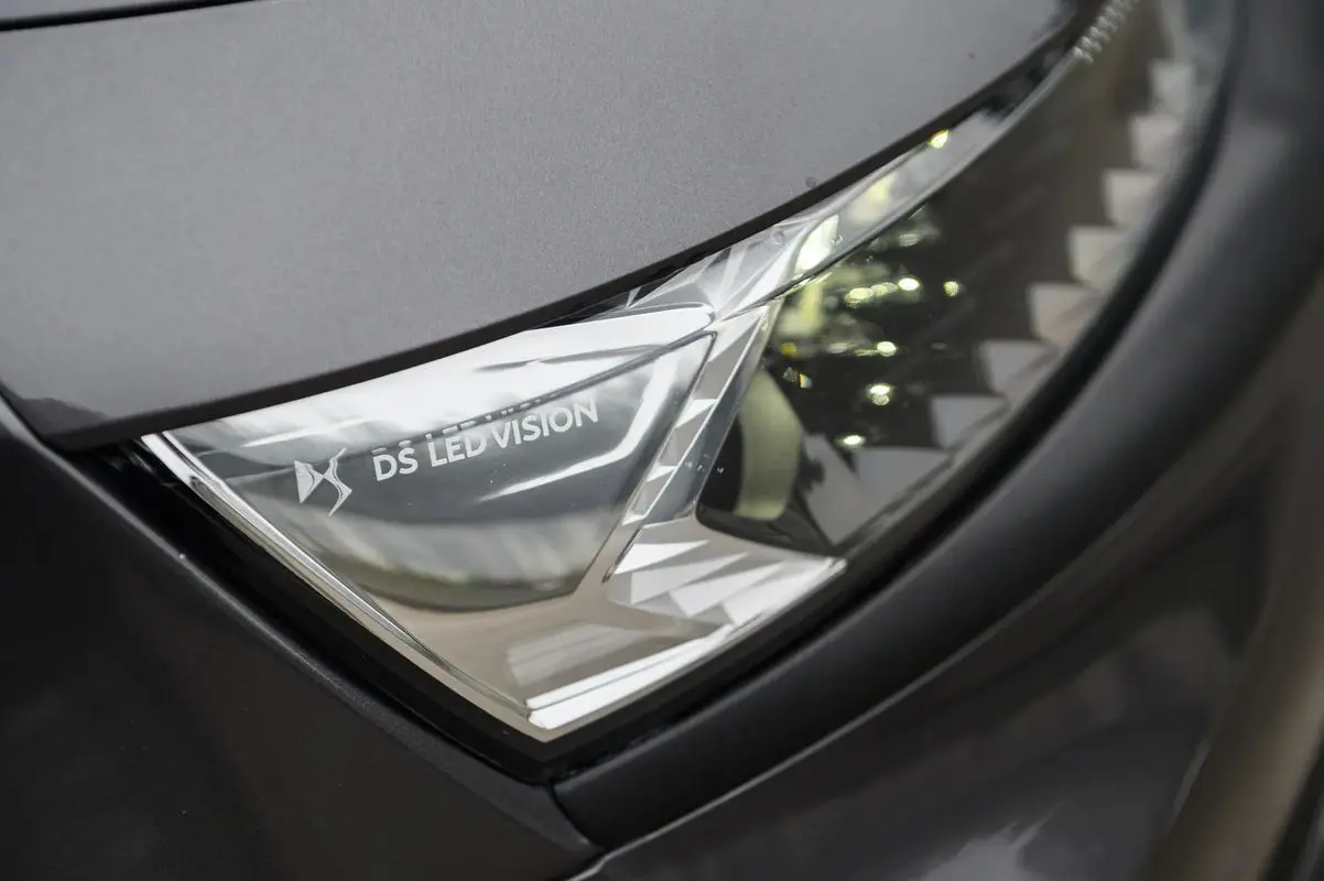 DS DS7 Crossback E-Tense Performance Line EAT8 14