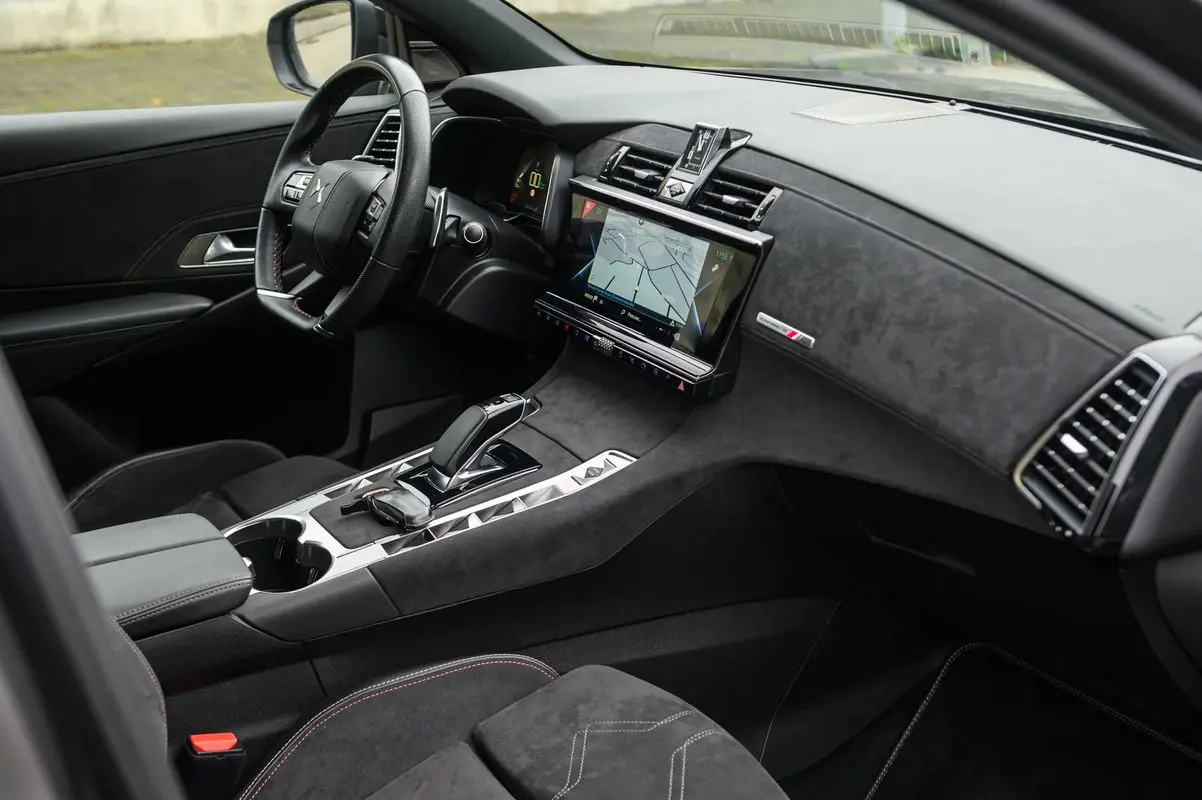 DS DS7 Crossback E-Tense Performance Line EAT8 22