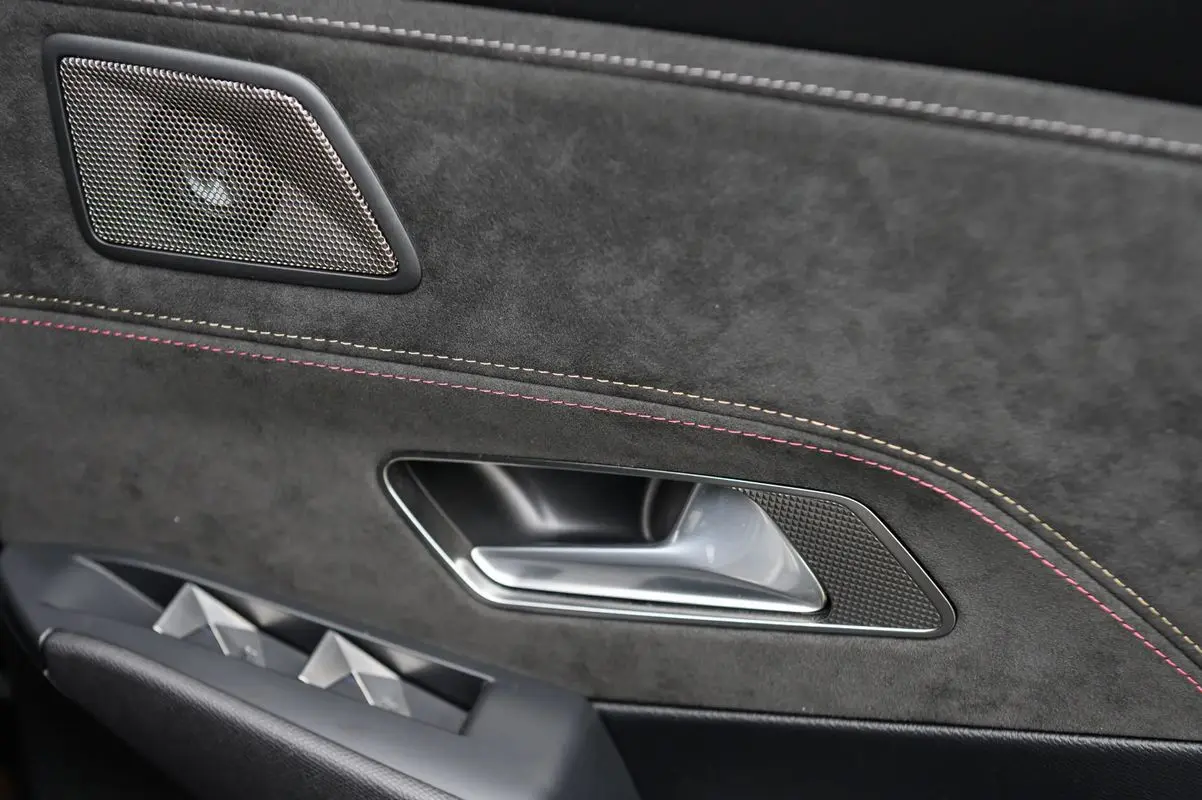 DS DS7 Crossback E-Tense Performance Line EAT8 26