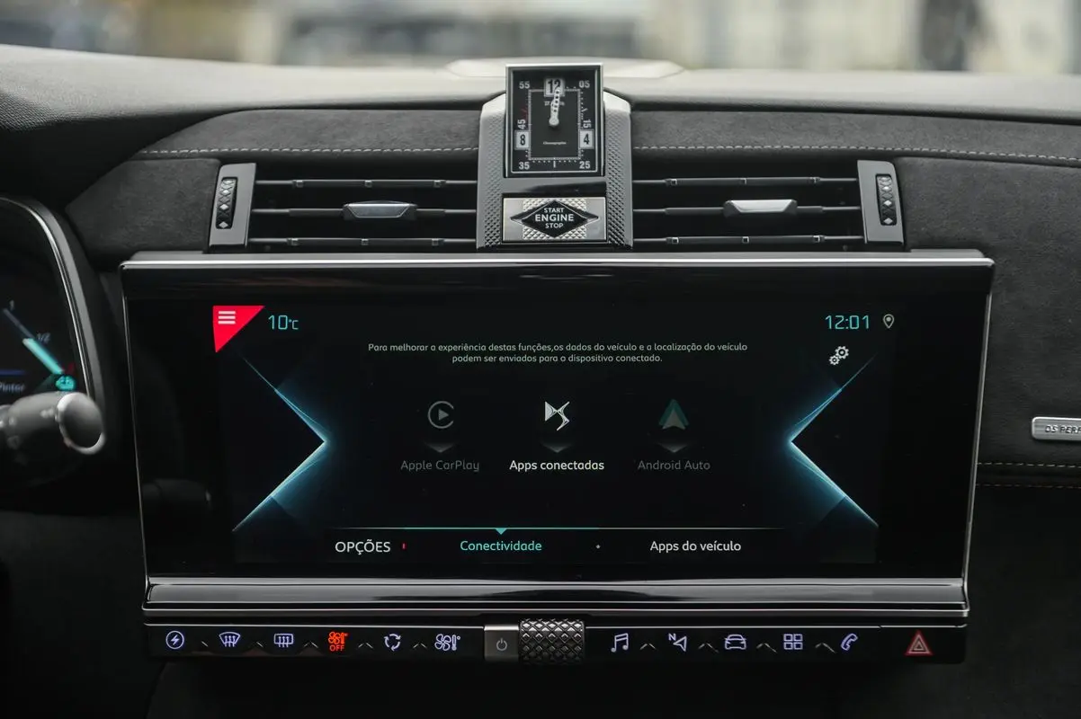 DS DS7 Crossback E-Tense Performance Line EAT8 34