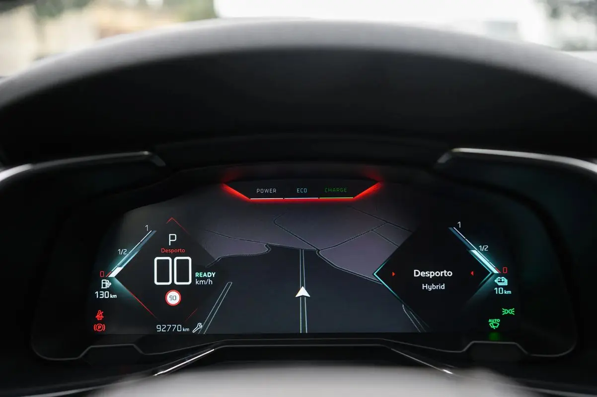 DS DS7 Crossback E-Tense Performance Line EAT8 45